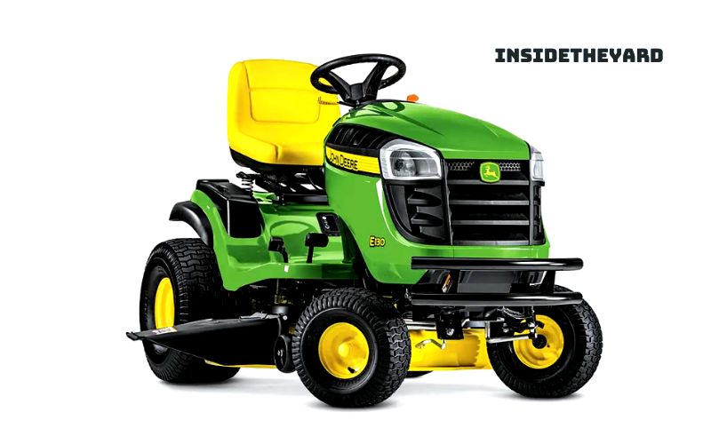 John Deere E130 Cortacésped